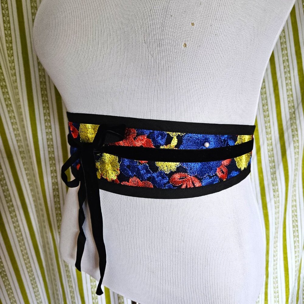 Boho Tie Belt Size M to L NWT